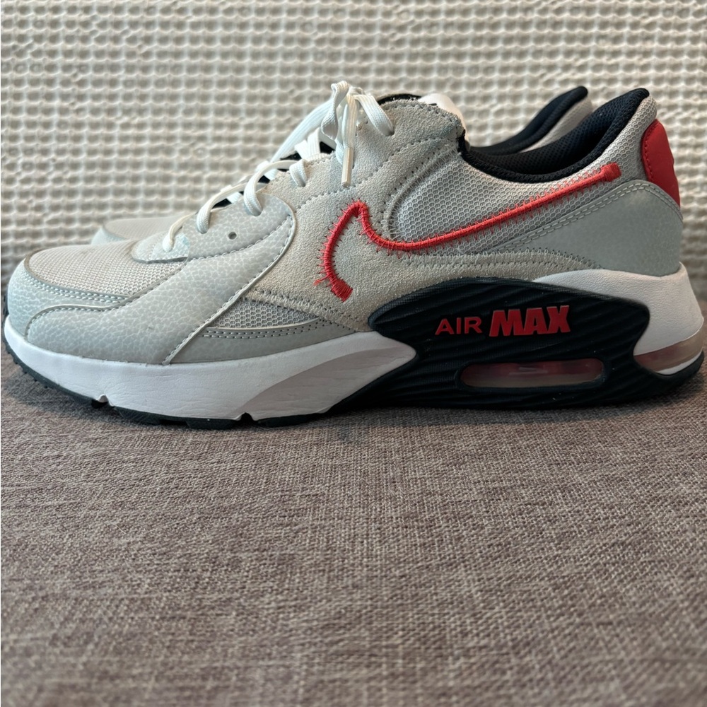 Nike Air Max Men's White and Red Sneakers